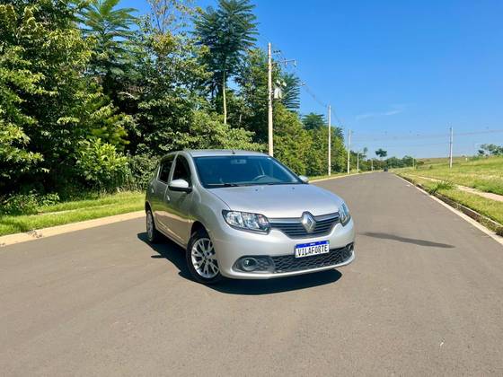 RENAULT SANDERO 1.0 EXPRESSION 16V FLEX 4P MANUAL